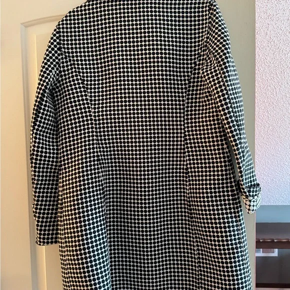Reversible Worth Black and White Polka Dots Coat / Jacket - Picture 5 of 5